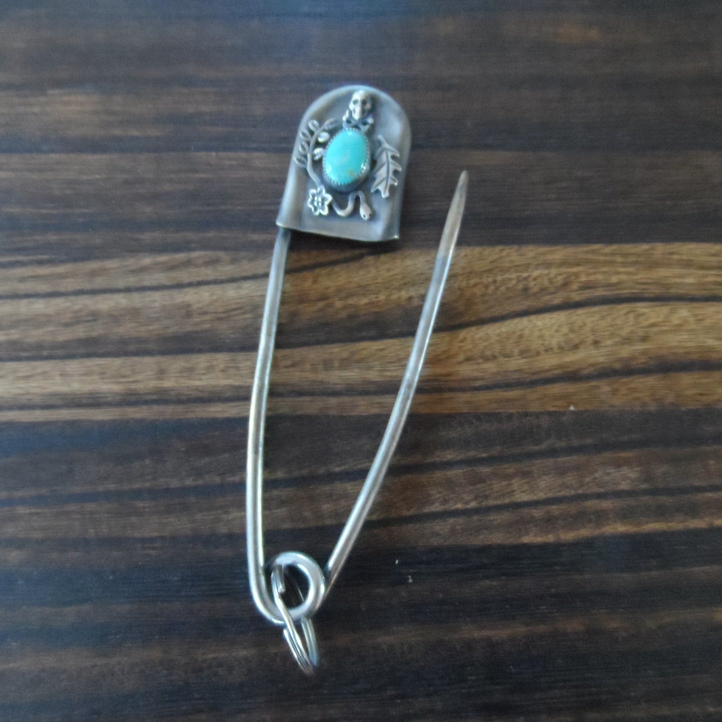 Skull Safety Pin Key Chain