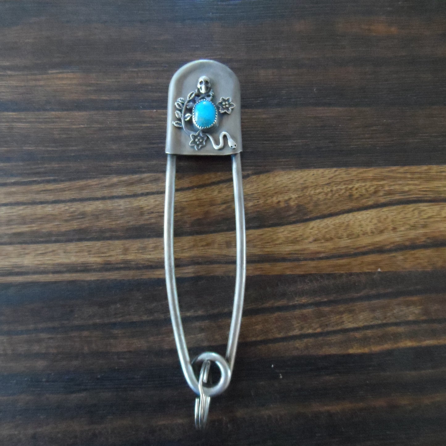Skull Safety Pin Key Chain